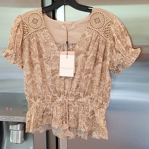 💕SPELL & THE GYPSY💕 Lioness Cap Sleeve Blouse Smoke M Medium NWT - Picture 9 of 14